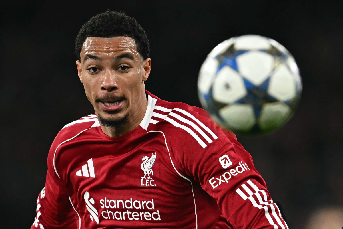 이딴 '무능력' 감독이 전성기 韓 축구 이끌었다 "리버풀! 맥주집 가서 …