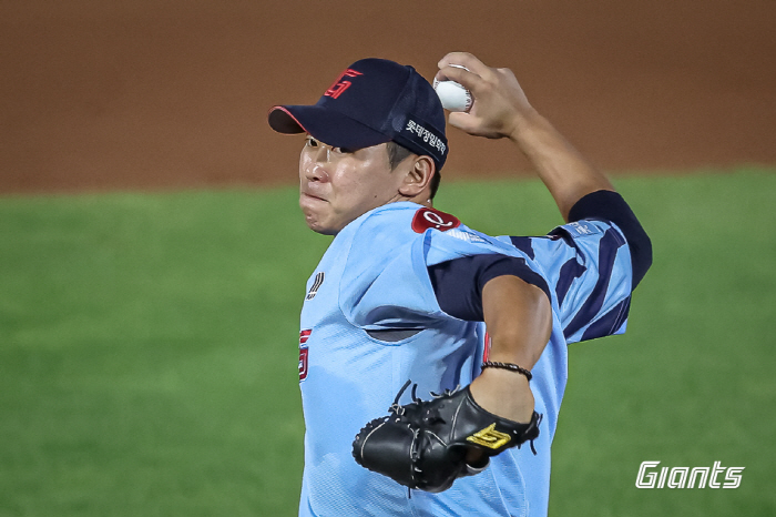 100구+1안타 완봉승! 데뷔 5년만, 26세 군필 투수 생애 최고의 날…