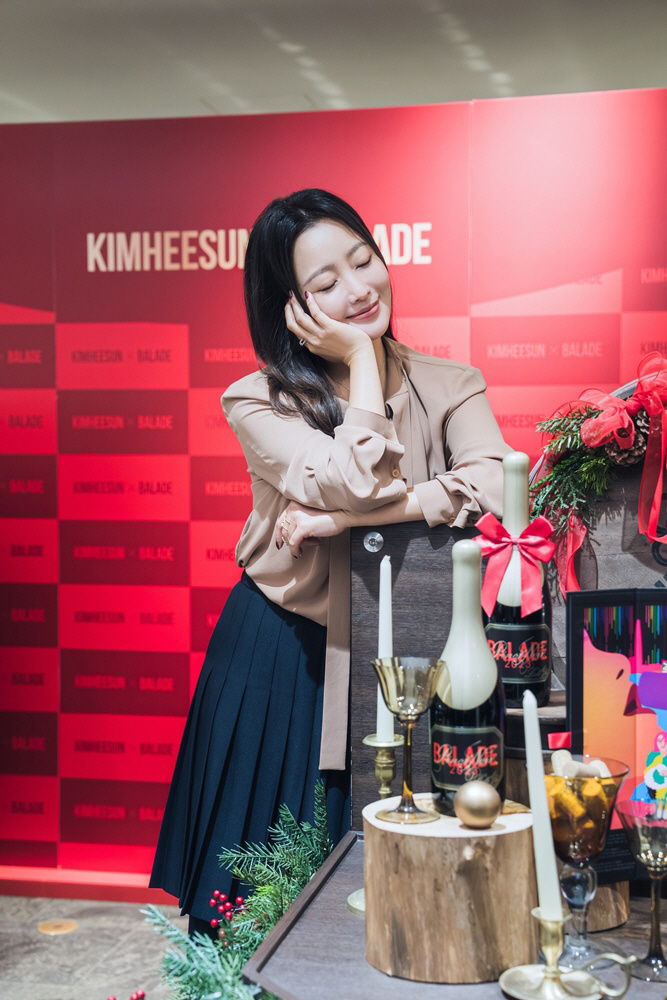 “김희선=하나의 장르” 드라마 흥행→아트 프로젝트까지 2025년 올킬 행…