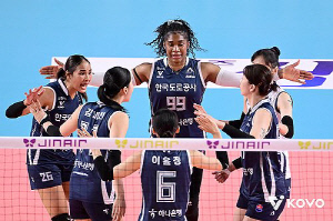 여자배구 '무적함대' 한국도로공사, 팀 최다 12연승 도전