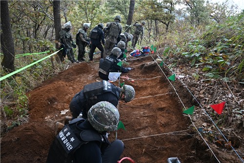 올해 10∼11월 DMZ 백마고지서 6·25 전사자 유해 25구 수습