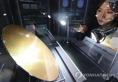 한국 수출, '반도체·車 날개' 달고 사상 첫 7천억달러 가시권