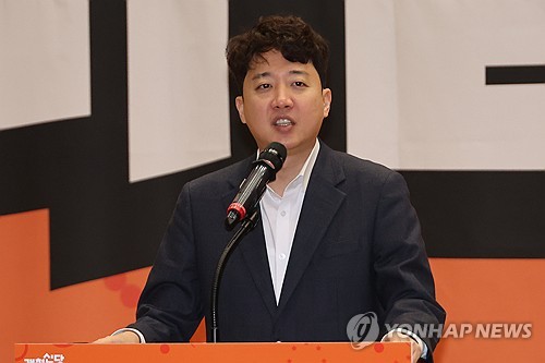 이준석 "국힘, 尹 단절해야…한동훈 허물 있지만 계엄반대 선택"