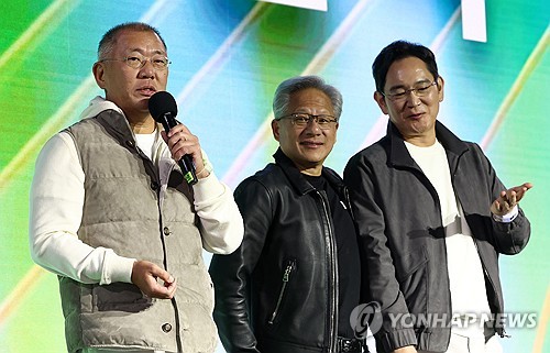 젠슨 황 약속 지켰다…한국. GPU 1만3천장 도입