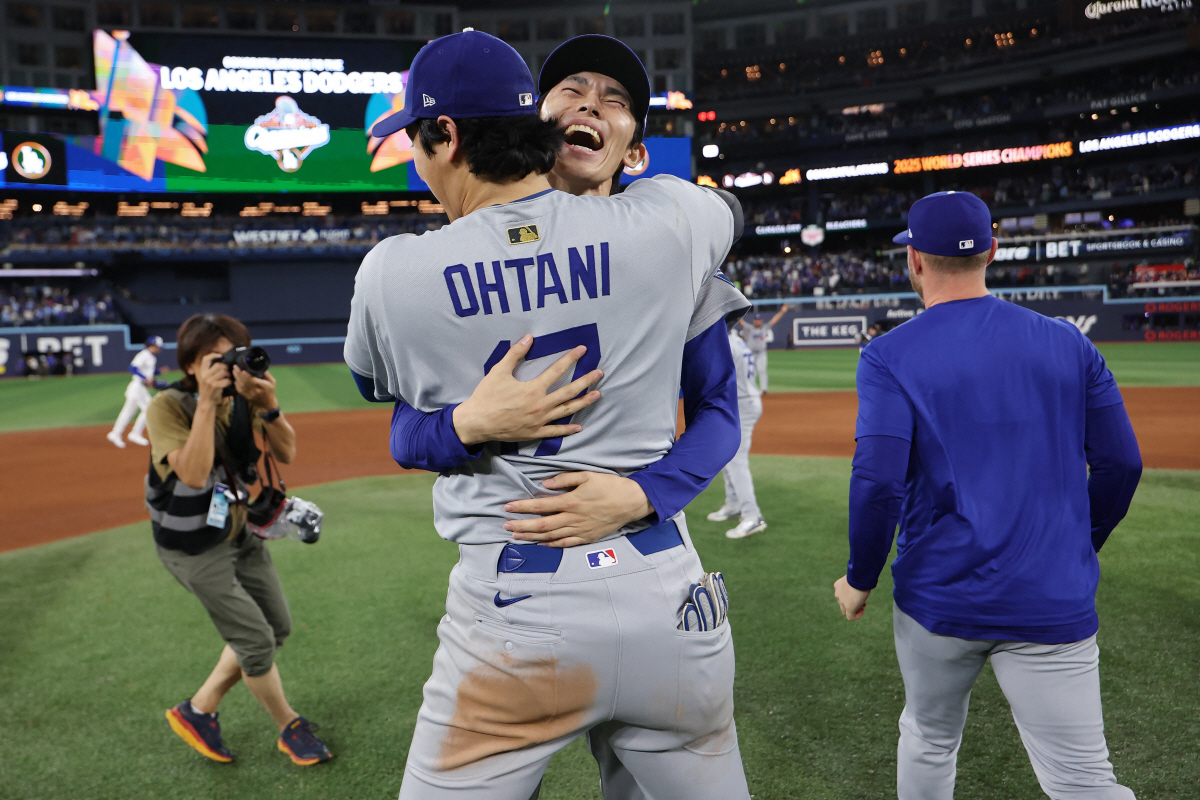 이러다 사이영상 탈거라고 하겠네! 사사키 잠재력 PS서 폭발→선발 복귀 …