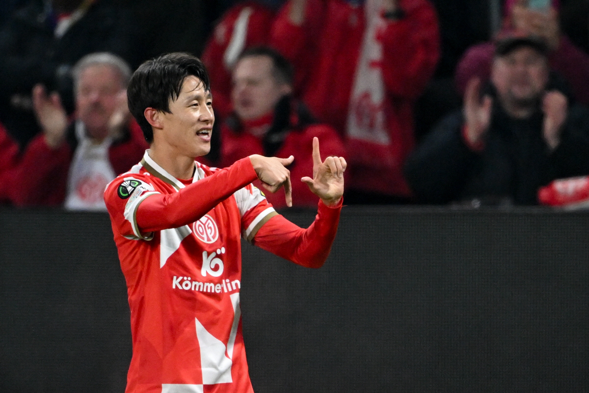 '홍명보호 초비상' 국대 10번 韓 축구 에이스, 초유의 강등 위기...…