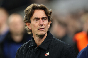 英 BBC도 충격! 손흥민 없으니 감독 권위도 '와르르'...