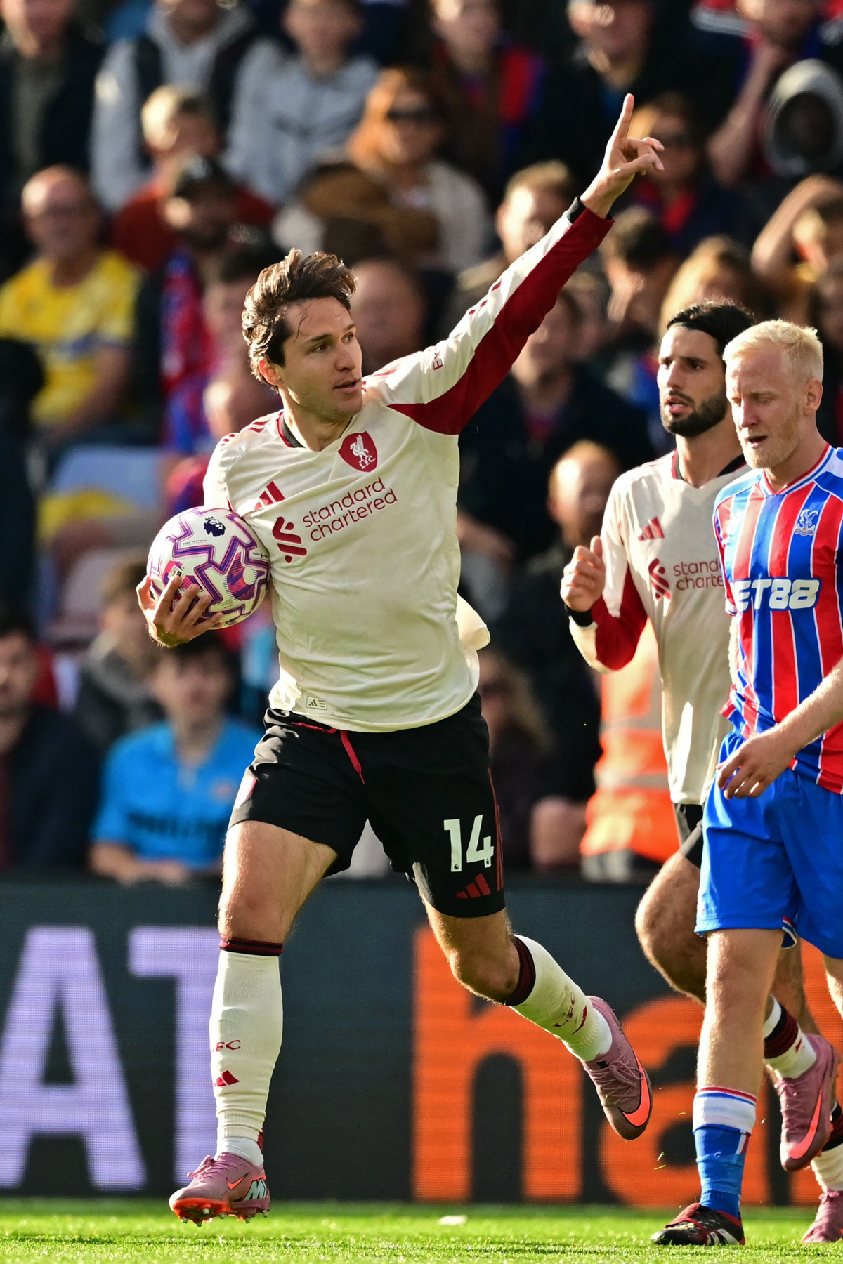 'GOOD BYE' 키에사! 열쇠는 살라가 쥐고 있다…"대체선수 없인 매…