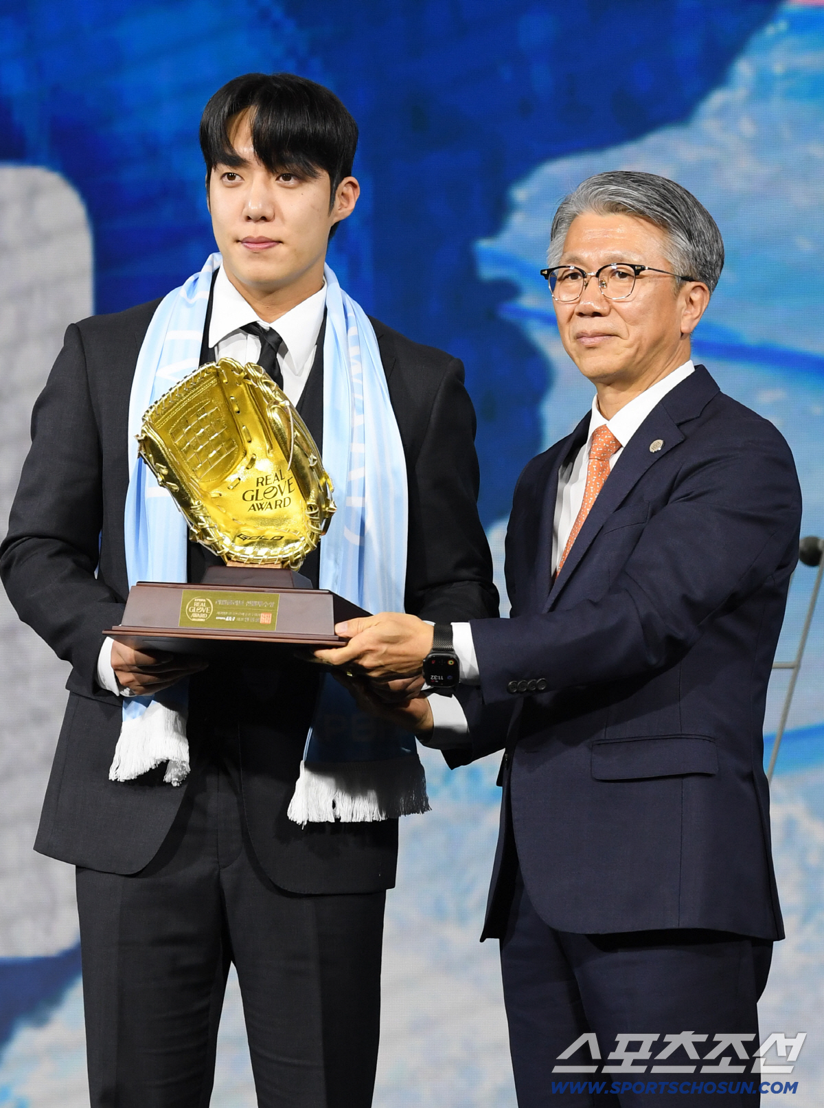 [포토] 리얼글러브 어워드 선발투수 부문 수상자 삼성 원태인