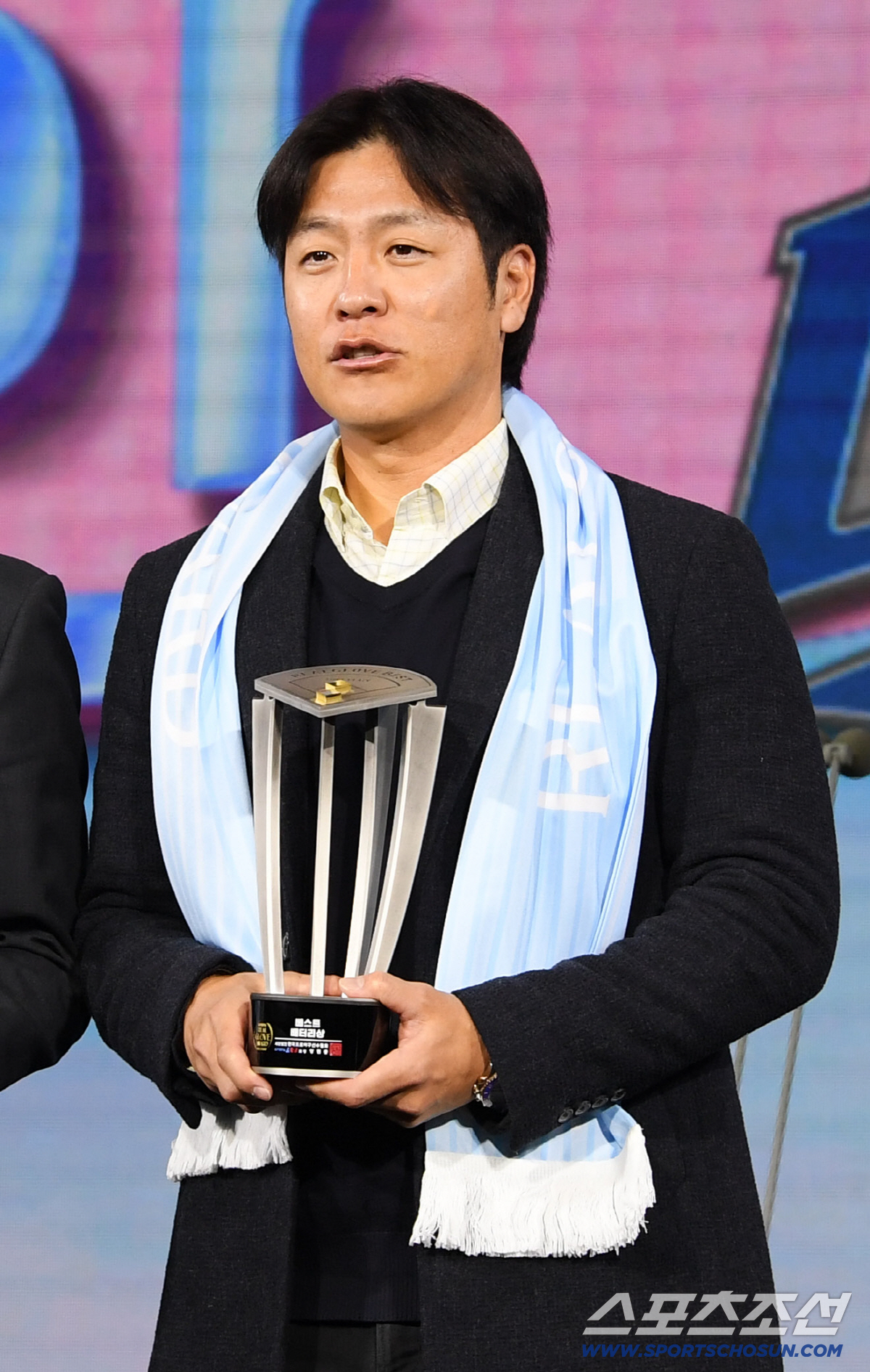 [포토] 베스트 배터리 삼성 강민호, 태인아 내년에도 함께하자