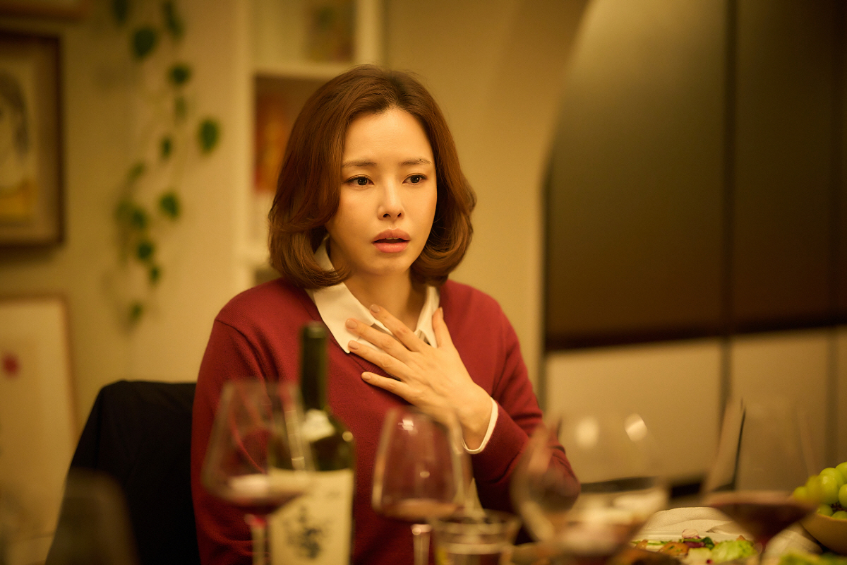 [SC인터뷰] "임테기 두 줄에 화들짝"…'유교걸' 이하늬, 39禁 '윗…