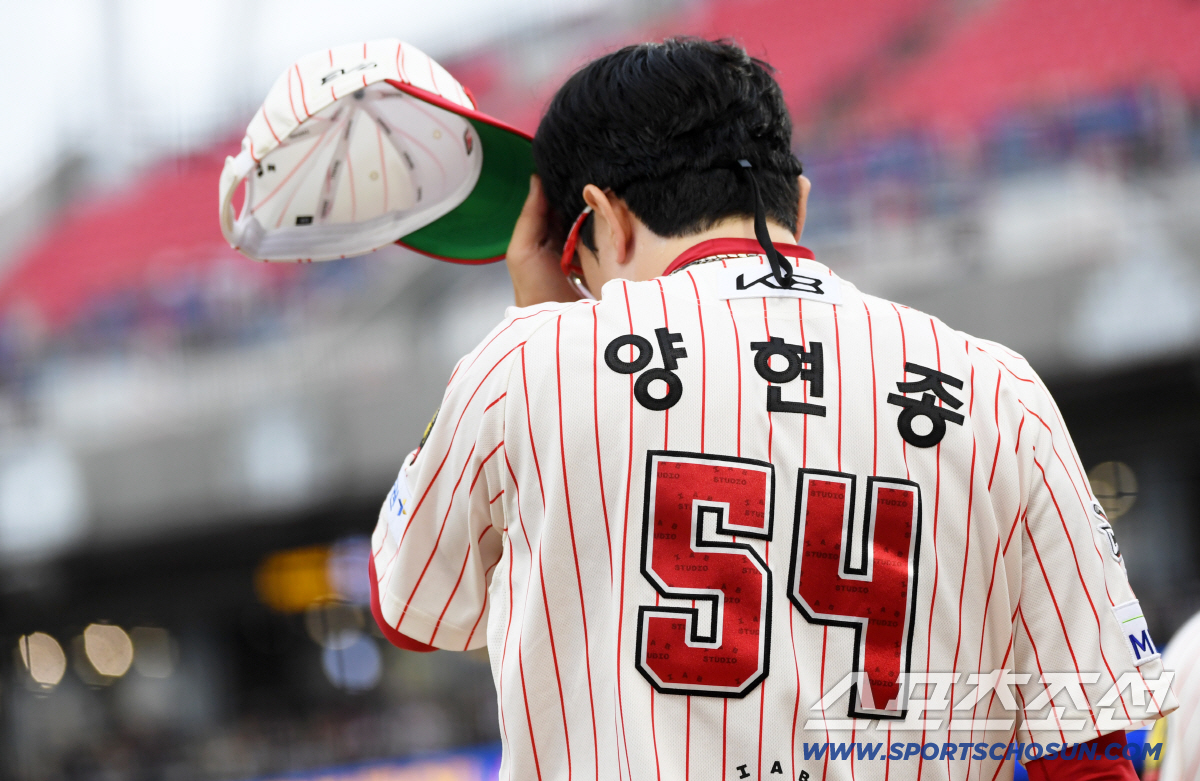 '박찬호→최형우 이탈 후폭풍' 양현종, KIA 언급 아꼈다…선수들에게 "…