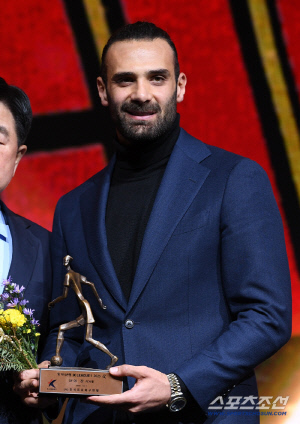 [K리그 대상]K리그1 베스트 11, '철의 포백' 최고의 수비수 4인방은 이명재-야잔-홍정호-김문환