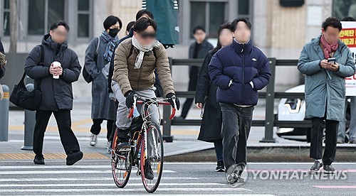 [내일날씨] 찬 공기 내려와 서울 아침 영하 8도…강풍에 체감온도 '뚝'