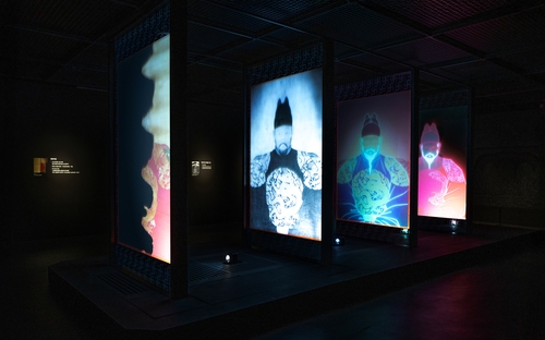 불에 타 절반만 남은 태조 이성계 그림은 어떻게 되살아났을까