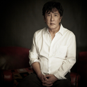 이광조, 기타리스트 함춘호와 신보 '글로리 데이즈' 발표