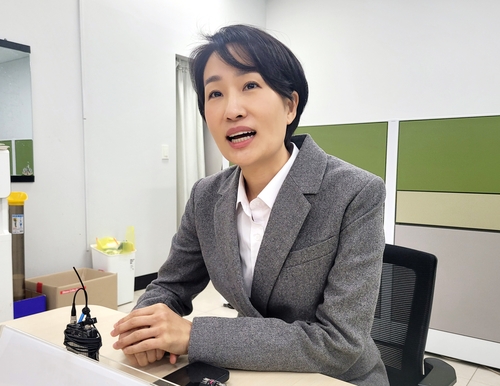김수민 국힘 청주청원조직위원장 "계엄 조건없이 사과해야"