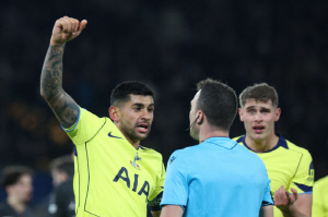 '주장 손흥민 얼마나 위대했던가' 캡틴 후계자, 능력 부족 들통 