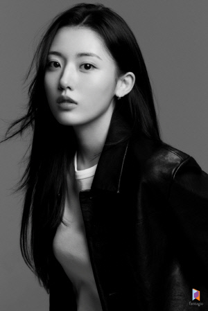 [공식] '정변의 아이콘' 정다빈, 김선호·차은우와 한 식구 됐다…판타지오 전속계약 체결