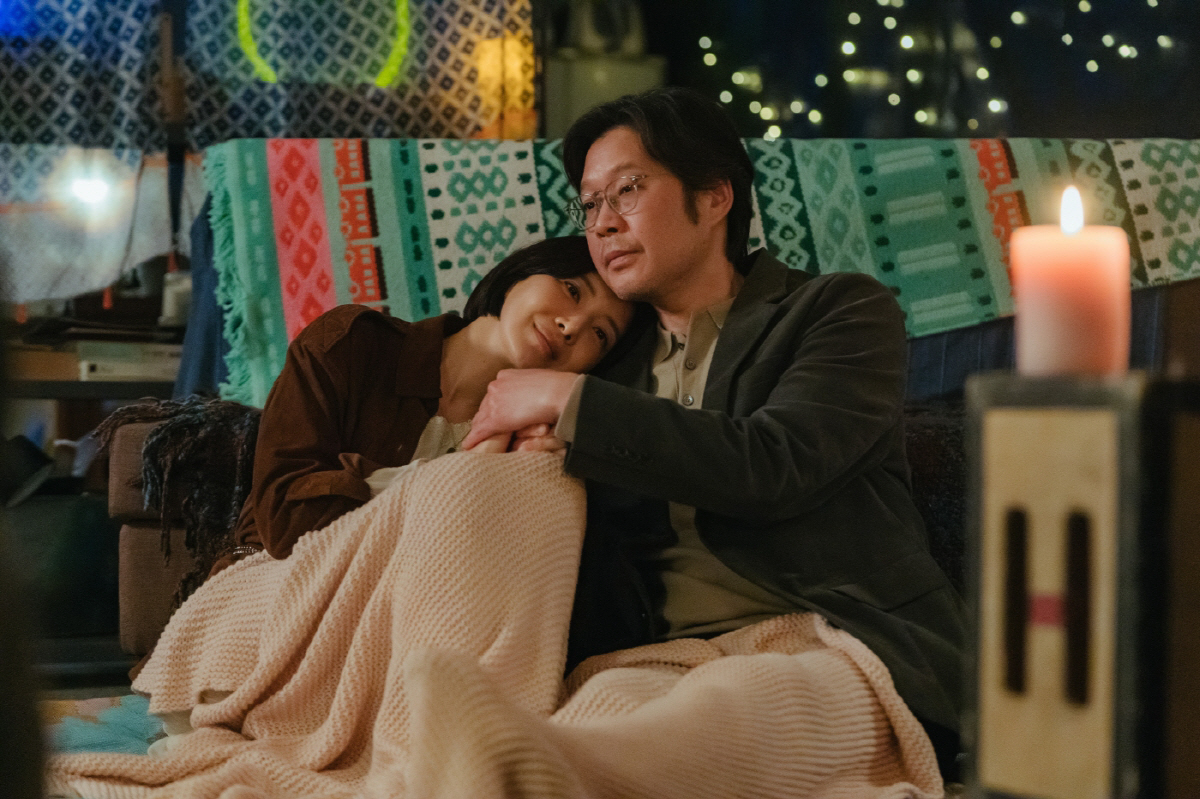 유재명X윤세아, 인생 2막 사랑법… ‘러브 미’가 꺼낸 어른 멜로