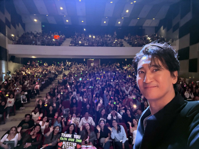 “영화 같았다” 신현준, 페루 강타한 ‘천국의 계단’ 열풍… 팬미팅 현장 인산인해