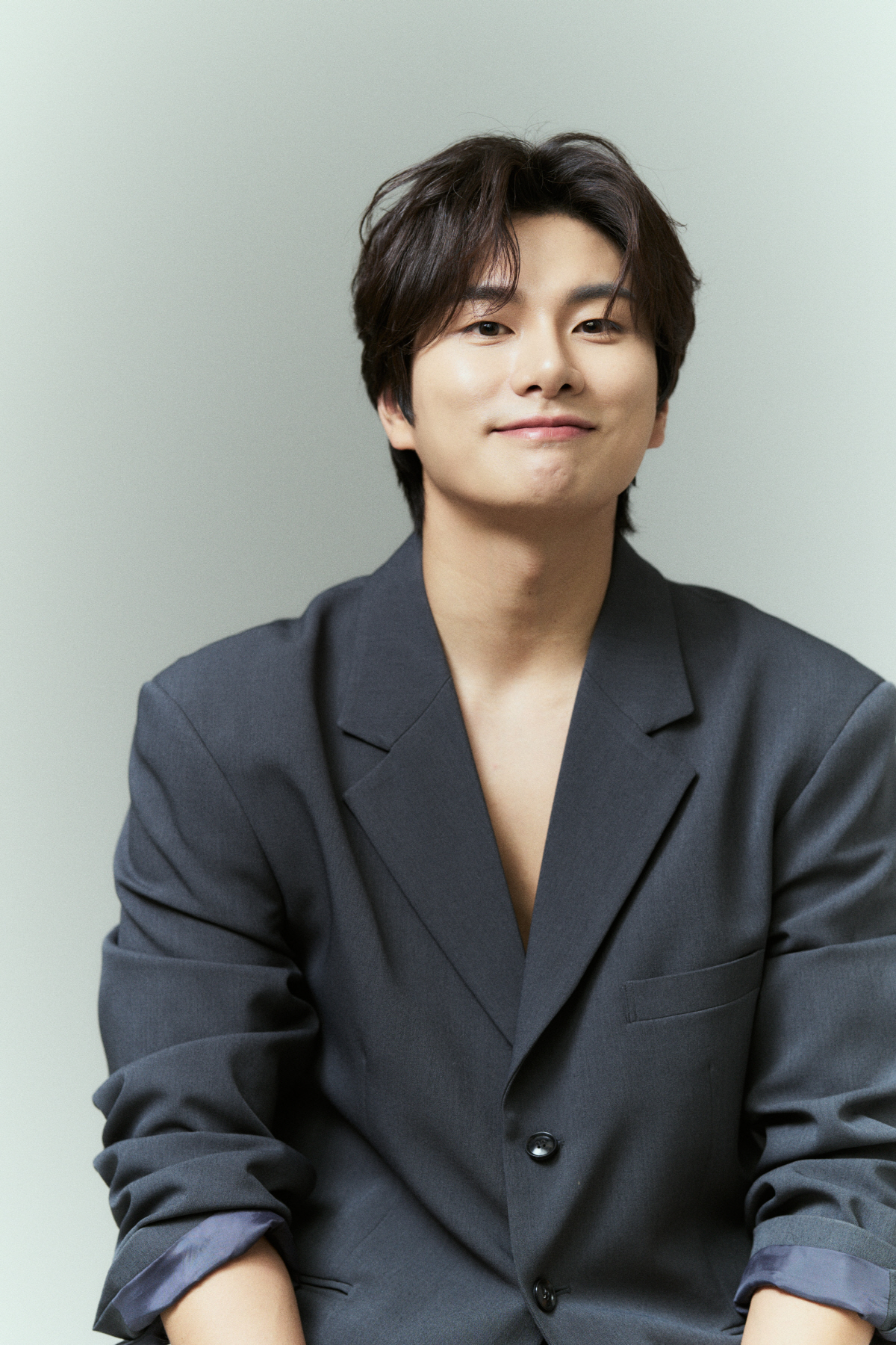 [공식] '사생활 루머 유포자 고소' 이이경, 신인 아이돌 키운다…日드라…