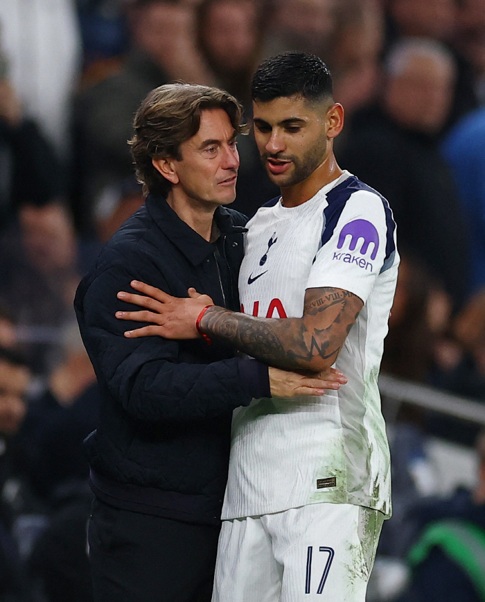 프랭크 감독 '오피셜' 공식발표, 경질 압박 느꼈나..."야유? 토트넘 진짜 팬 아니야" 충격 비판→"팬 없이는 우린 아무것도 아냐" 태세 전환