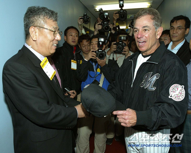 '국민타자' 이승엽을 '최고 스타'로 완성시킨 '겸손', 삶의 태도를 심…