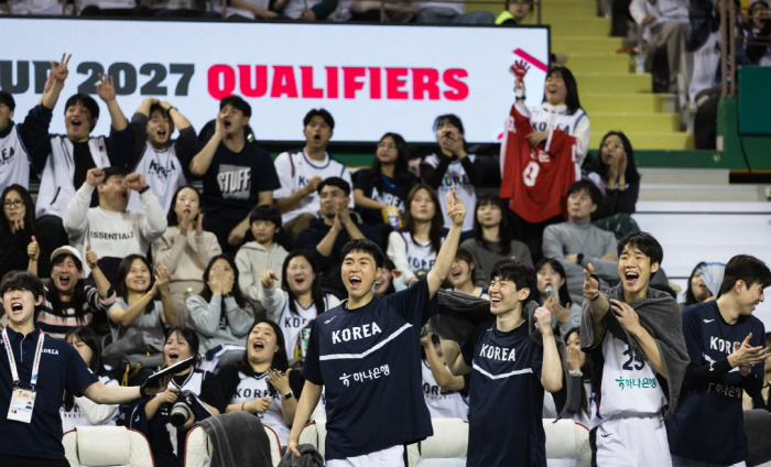 "역사적 승리. 한국, 중국 불태우다!" 1997년 소환한, 2025 농…