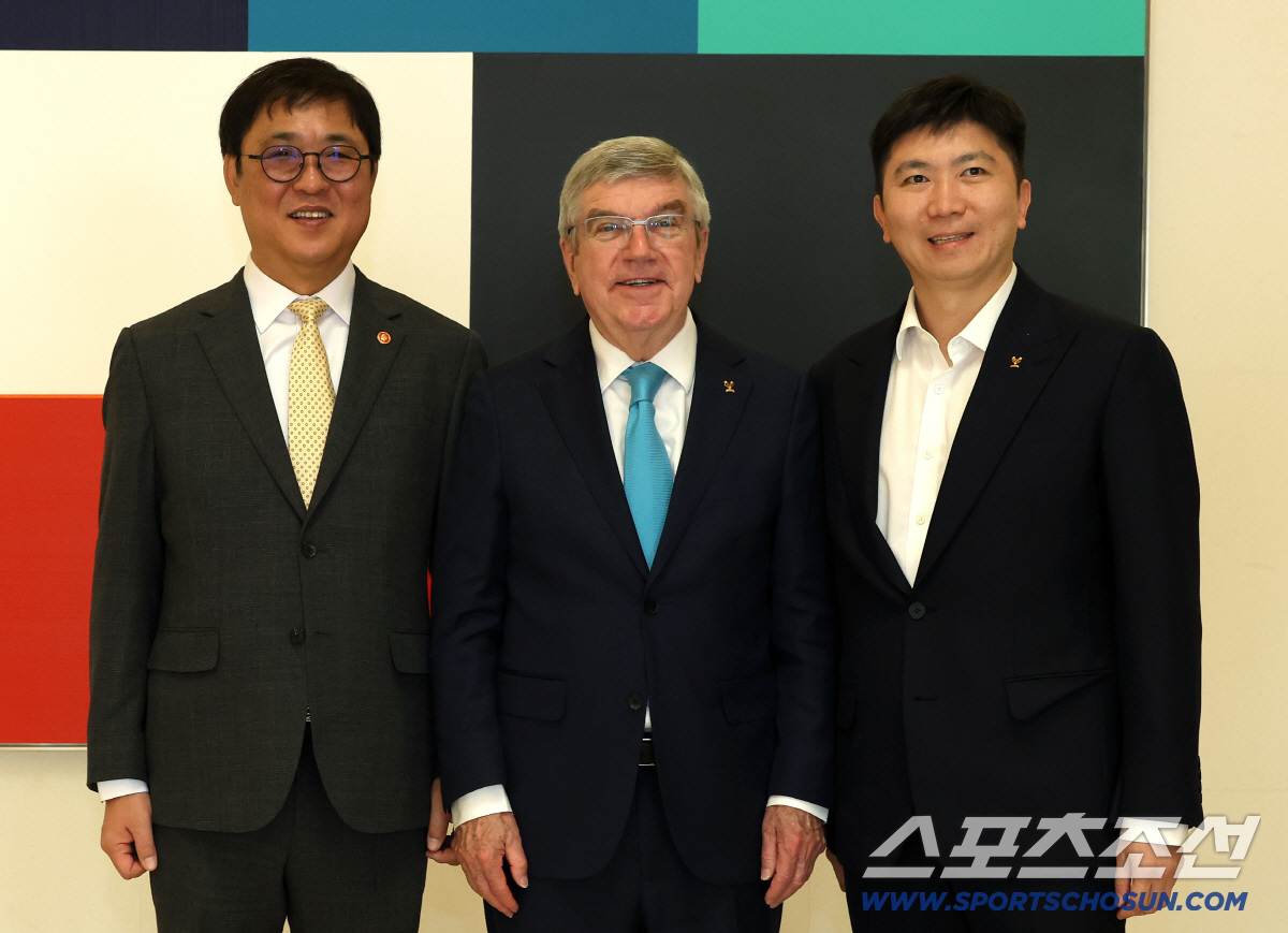 'K-스포츠외교 광폭행보'최휘영 문체부장관"亞최초 부산WADA총회"자부심…