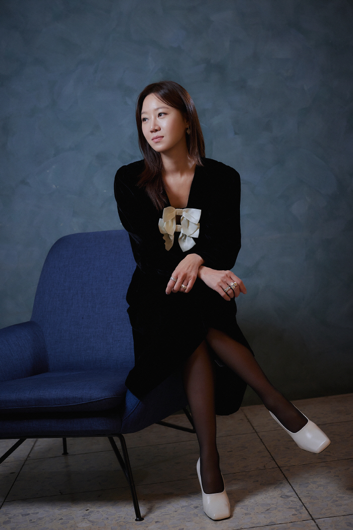 [인터뷰③] '윗집 사람들' 공효진 "감독 하정우, 여우주연상 타게 해준다며 꼬드겨"