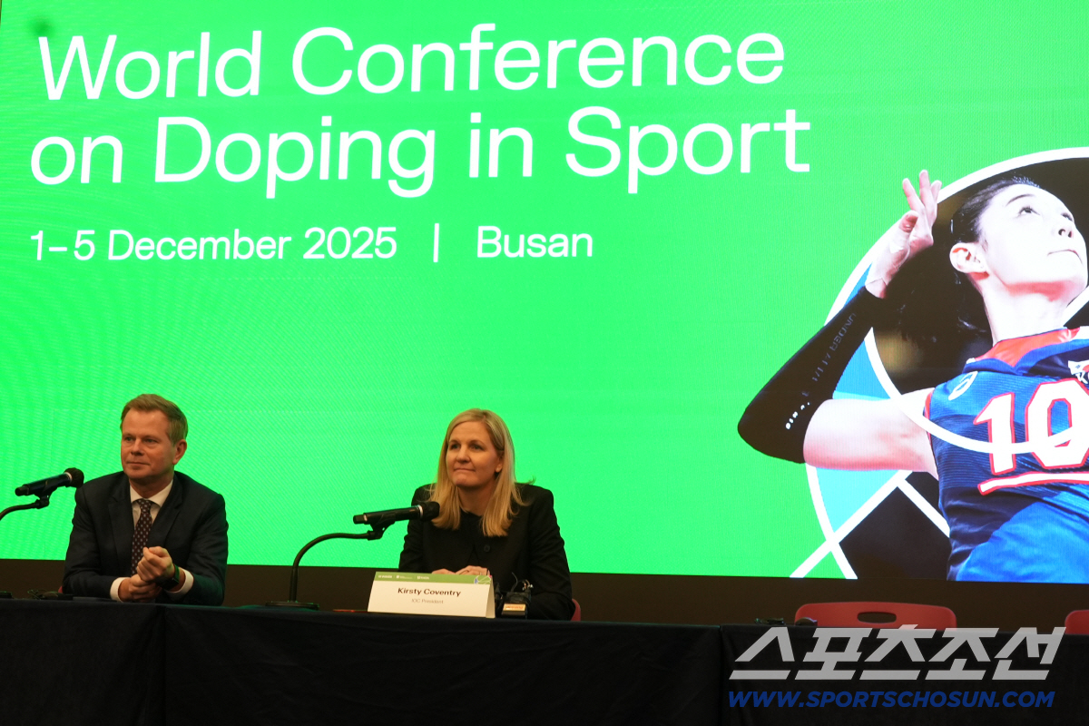 '첫 방한'코번트리 IOC위원장,전주올림픽 질문에 "한국정부 의지 확인.…