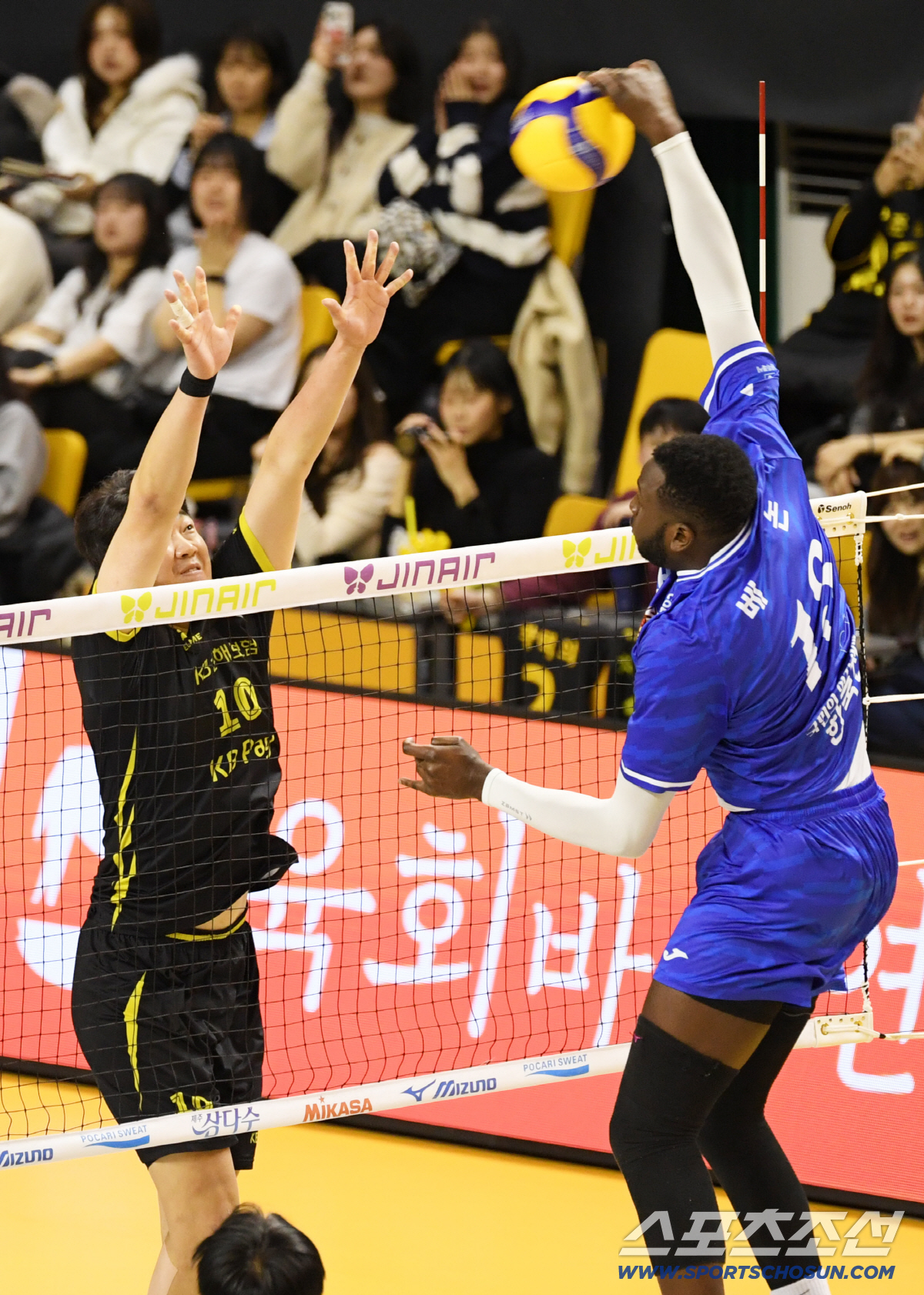 [포토] 베논, 강타