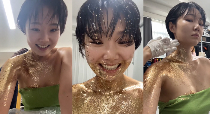 ‘이경실 딸’ 손수아, 난리난 전신 금가루 화보 비하인드…‘반짝이 후유증’