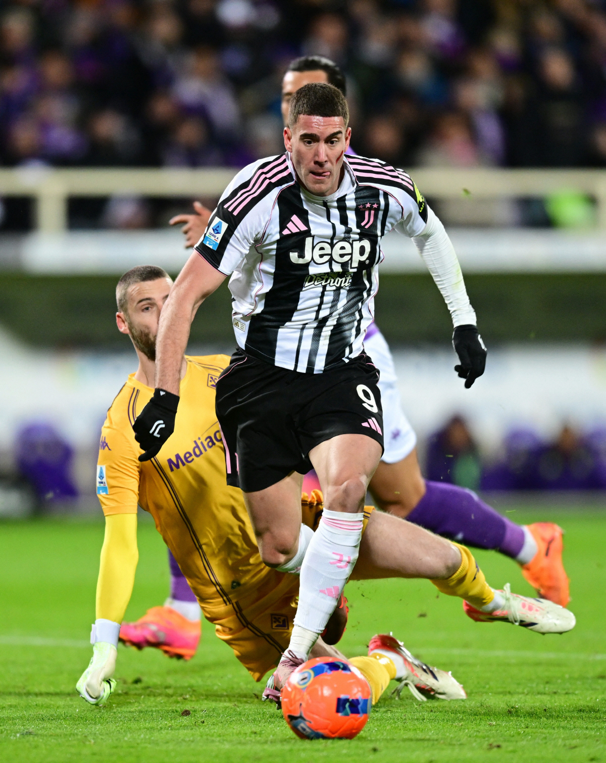 충격 폭로! 두산 합류하면 '풍비박산'…실세들 임금 문제 화두→"지난 4…