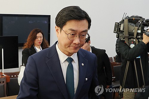 여야, 법사위서 '장경태 성추행 의혹' 공방…"이해충돌"·"조작"