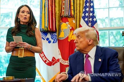 트럼프 행정부, '민주 텃밭' 겨냥 저소득층 식비지원 중단 압박