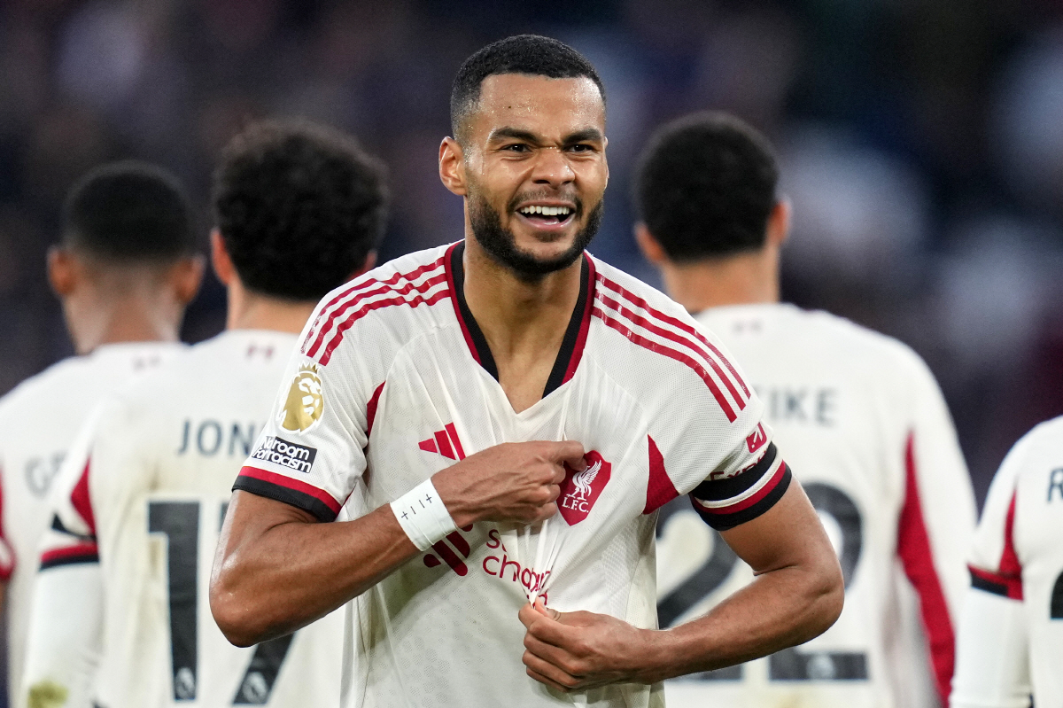 '맨유, 이번엔 중국서 또 우승컵 들까'…EPL 역대 최초 월드컵 직후 …