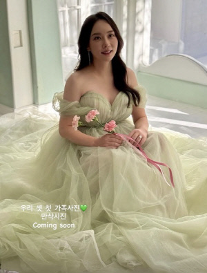 '시험관 9번 끝 임신' 양현민♥최참사랑, 딸과 첫 가족사진 공개