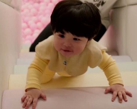 심형탁子 하루, 키즈카페 인생 첫 출격..'진격의 엉덩이 파워' 발동 (…