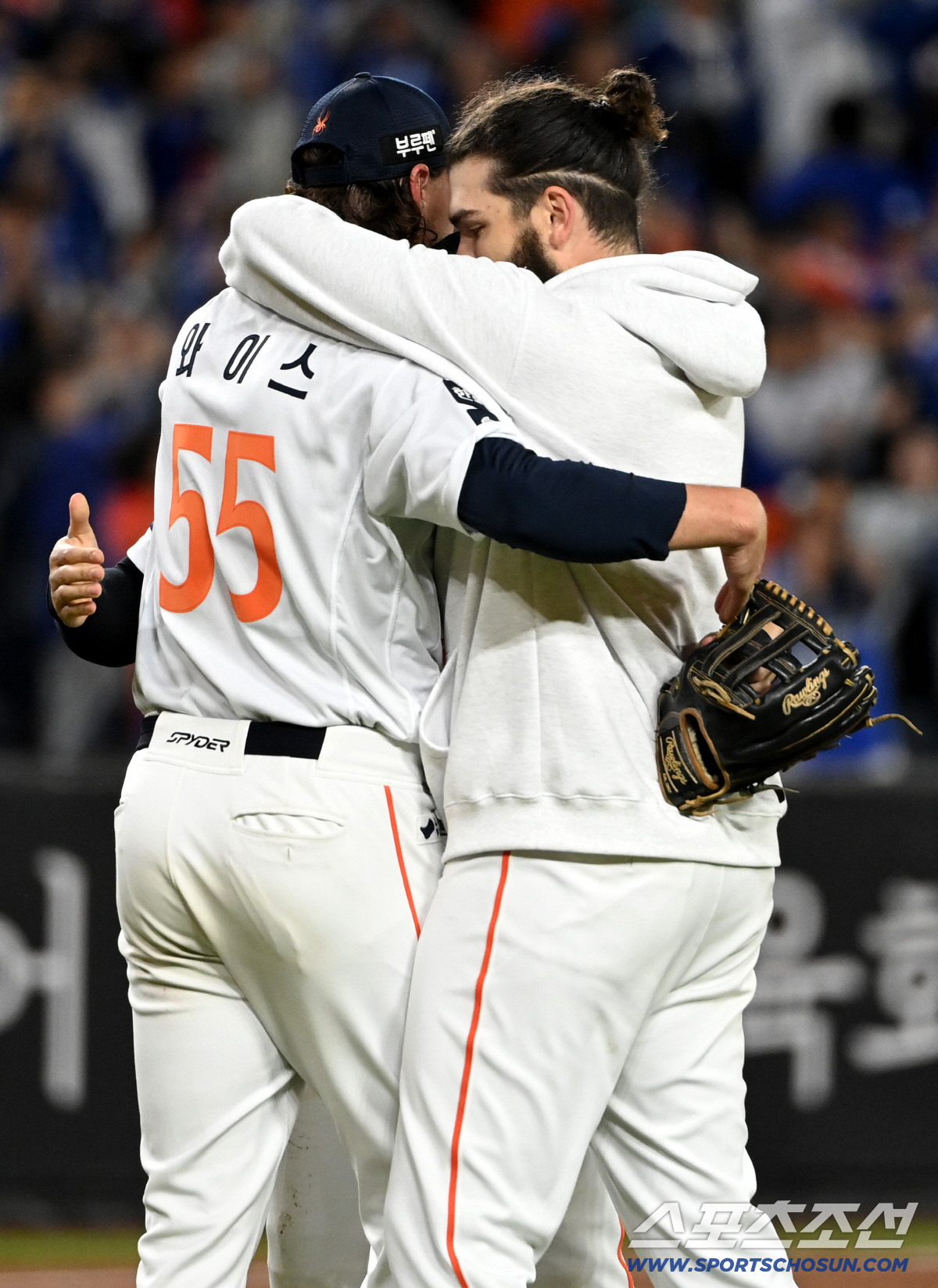 'KBO 사상 최초' 586억 원투펀치 동시 역수출, 한화 이 정도였나