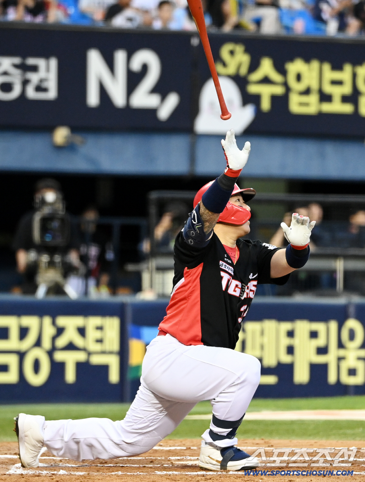 [오피셜]드디어 떴다, '2년 26억원' 최형우 삼성 컴백 공식발표..핵…