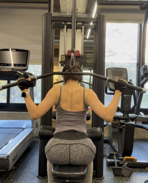 '현빈♥' 손예진, 숨겨온 '엄청난 등근육' 공개...팬들 충격 반전 몸매