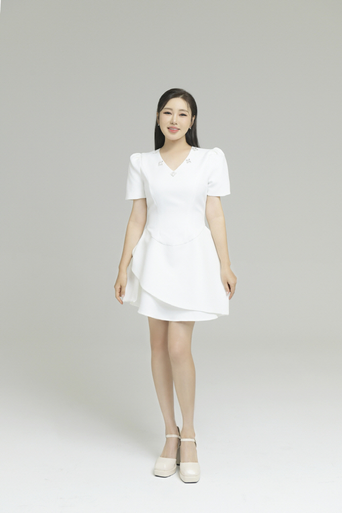 ‘10년째 대체불가’ 트롯퀸 송가인, 국악 창법·초동 기록·교과서 등재 넘어 美 공연도 접수