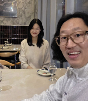 김경진, 연이어 '겹경사' 터졌다...난임 극복 후 쌍둥이 임신 부동산 4채 