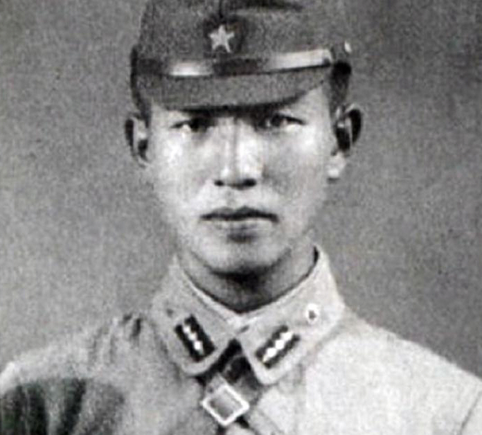 "감히 전범 일본군 사진을 올려?" 친일구단 논란 브라이튼, 14억 대륙…