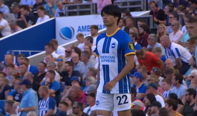 "감히 전범 일본군 사진을 올려?" 친일구단 논란 브라이튼, 14억 대륙…