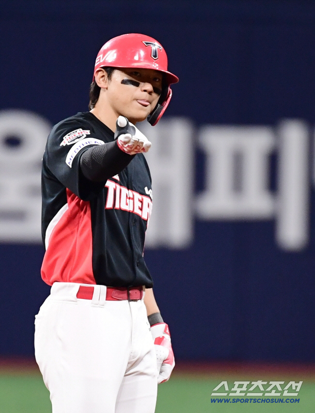 '꼭 뽑아야 하는 건가' 김도영 결국 WBC 캠프 승선 "선수가 원한다.…