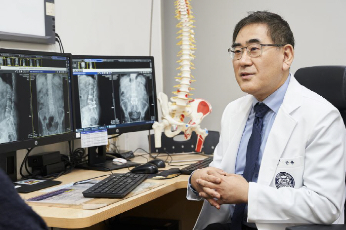 신경근병증, '확장형 요추 추간공 내시경 감압술'로 통증 개선·안전성 입…