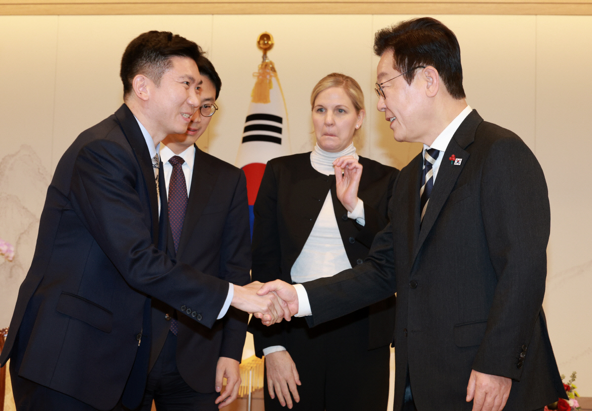 이재명 대통령,'첫방한'코번트리 IOC위원장 만났다...李대통령"韓체육발…